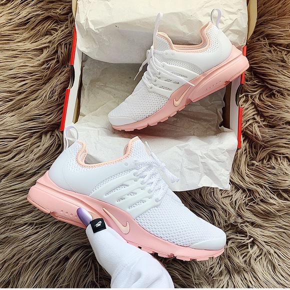 Nike Shoes - Nike air presto sneakers